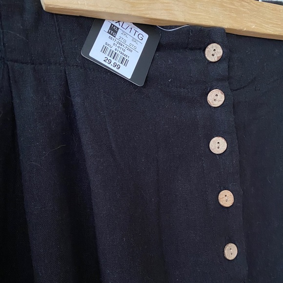 Hi! Wide Leg Black Pants! ⚫️ - Picture 2 of 4